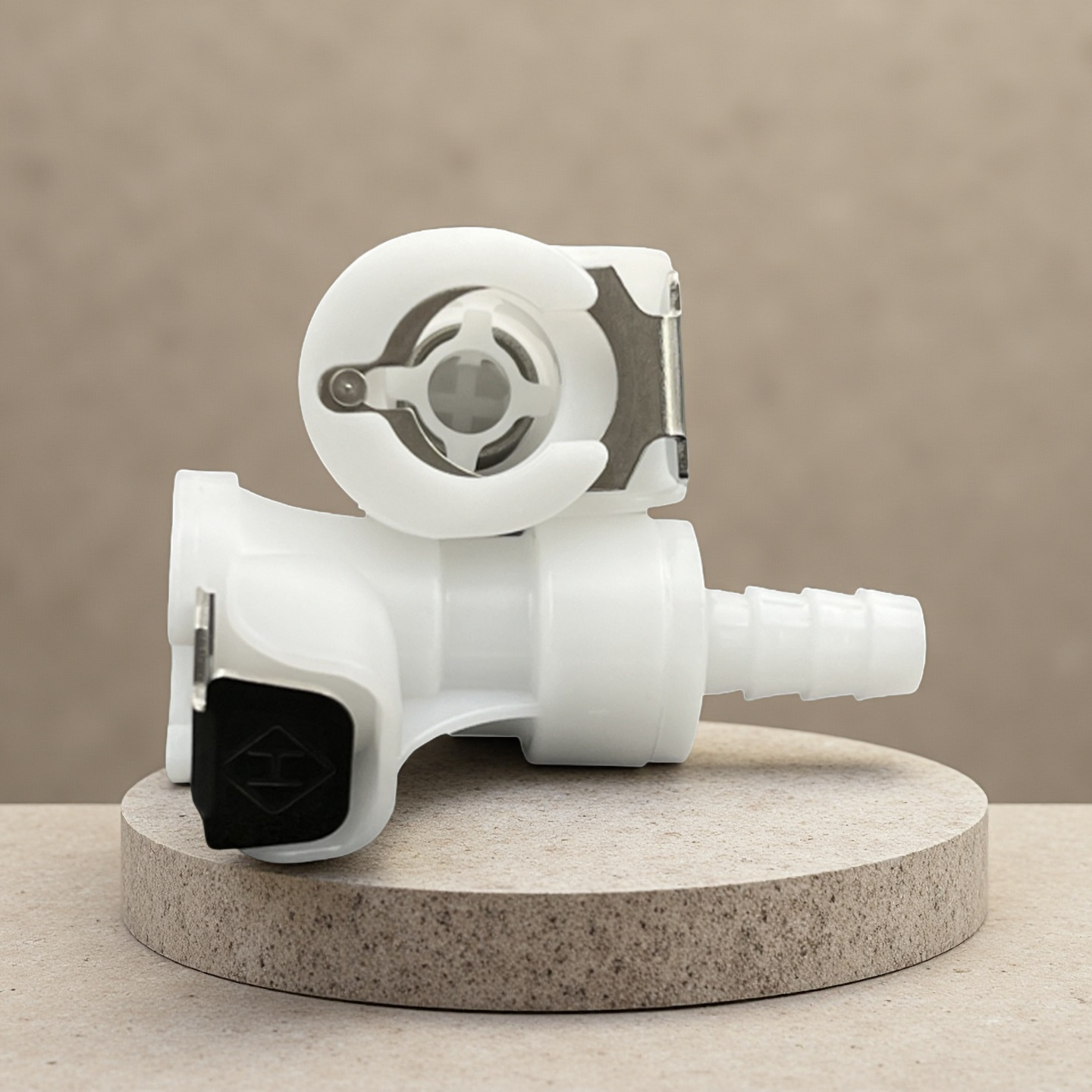 1/4 Flow Size Shut off Valved Socket