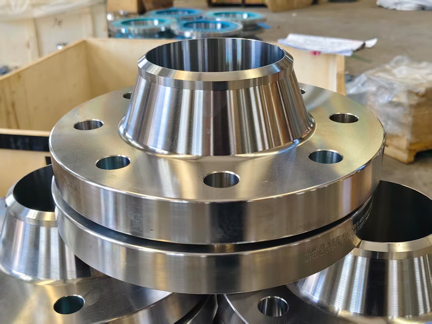 Customized ANSI Carbon Steel/Stainless Steel Round Flange Class 150/300/600/900/1500/2500 for Oil &amp; Gas Industry API Certified