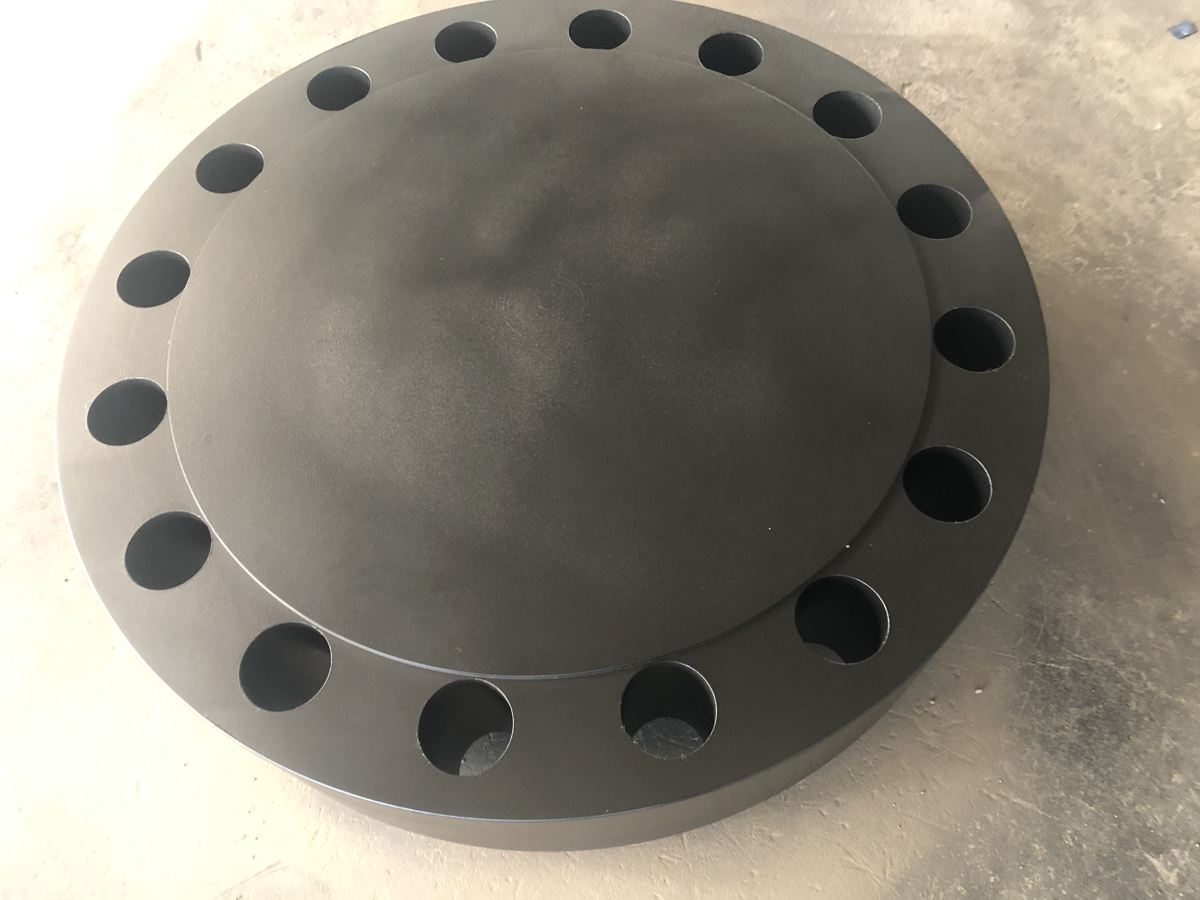 BL Flange Raising Face ANSI B16.5 Class 300 Forged Flange Blind Flange Black Painting
